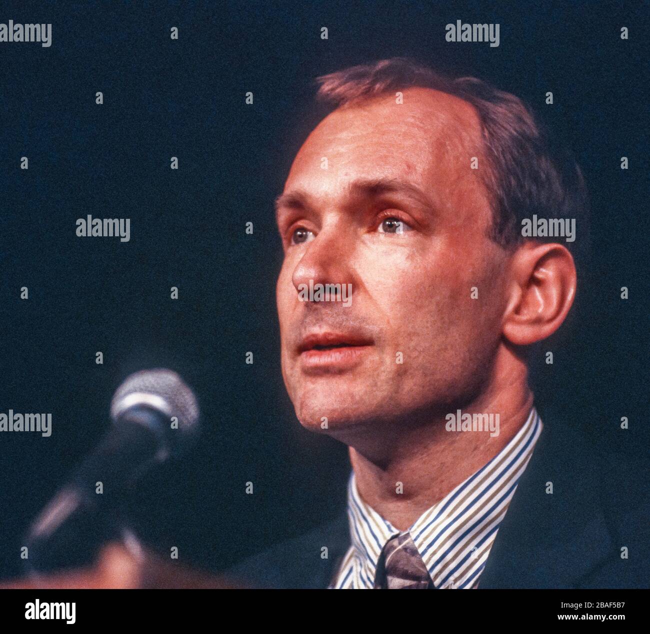Tim berners lee 1990s hires stock photography and images Alamy