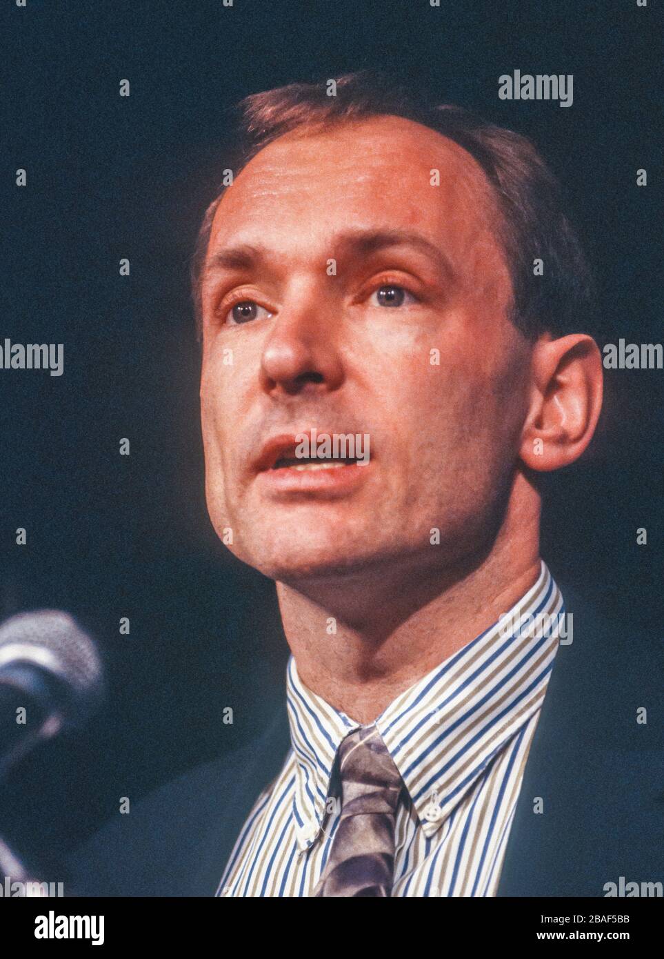 Tim berners lee 1990s hires stock photography and images Alamy