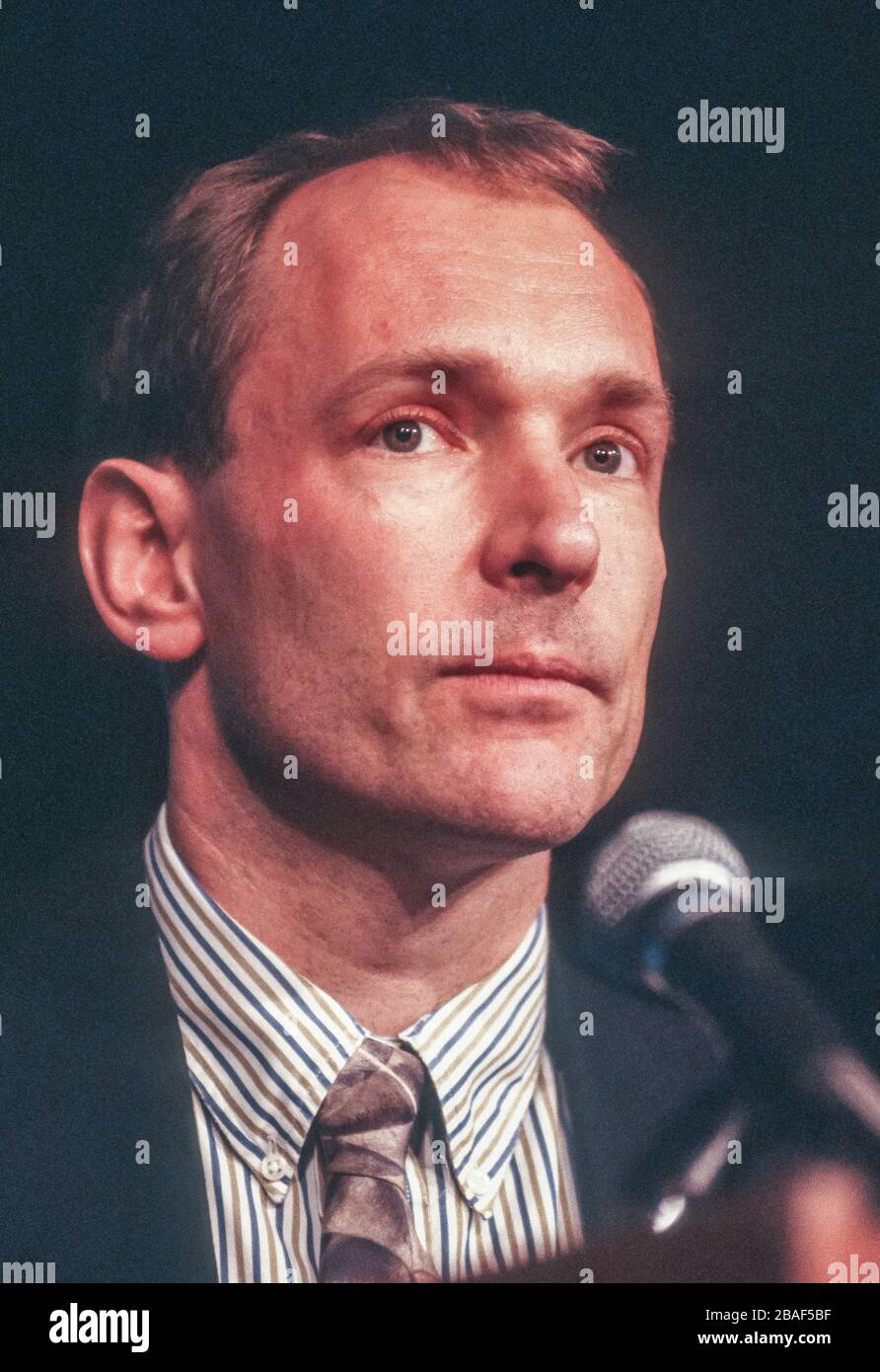 Tim berners lee 1990s hires stock photography and images Alamy