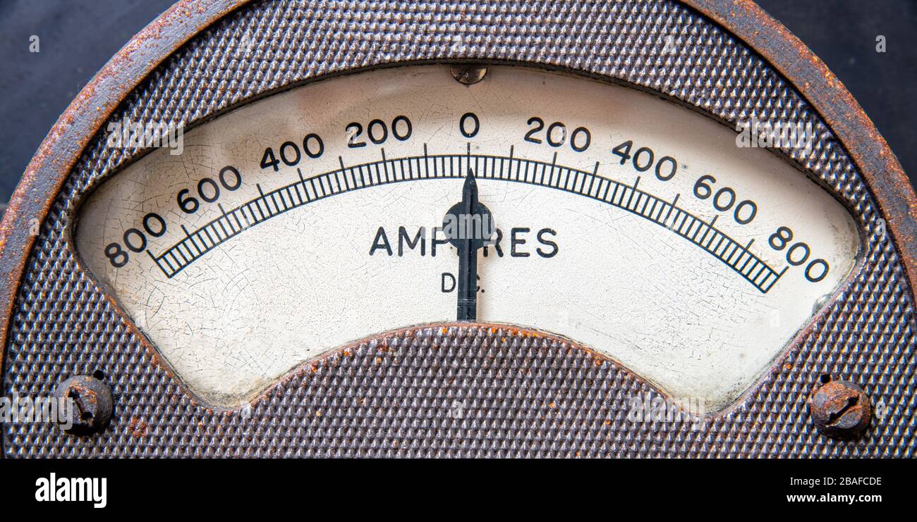 Vintage Amperage Meter with needle DC 800 amps Stock Photo Alamy