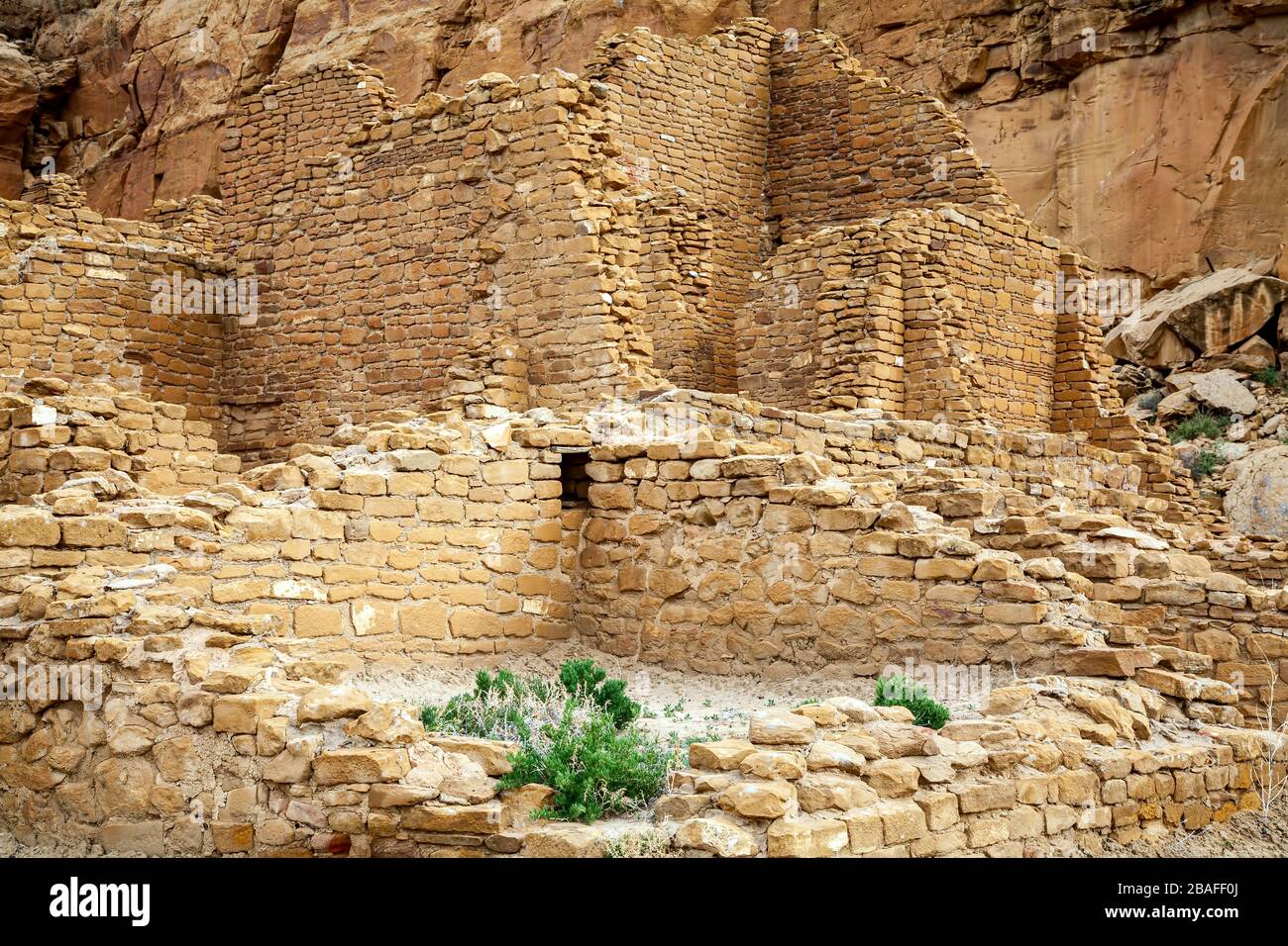 Kin Kletso ruins, Chaco Culture National Historical Park, New Mexico ...