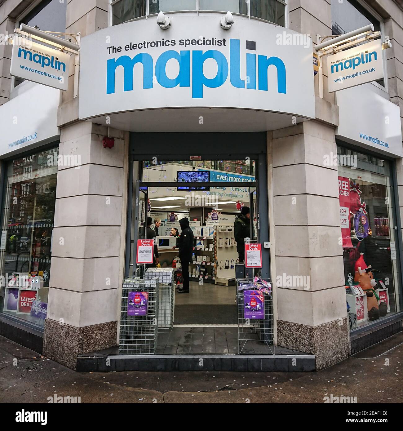Maplin Electronic Store, London. The flagship store for the now bankrupt electrical retailer in the West End of London near Oxford Street. Stock Photo