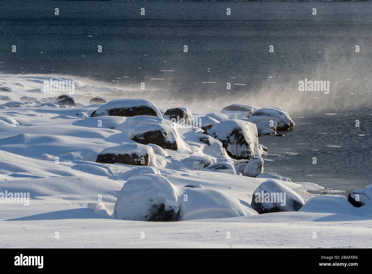 Strong wind hi-res stock photography and images - Alamy
