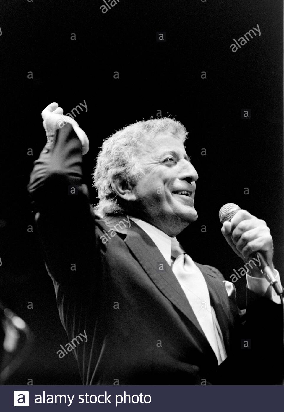 Tony Bennett Singing On 25 Days Of Christmas 2021
