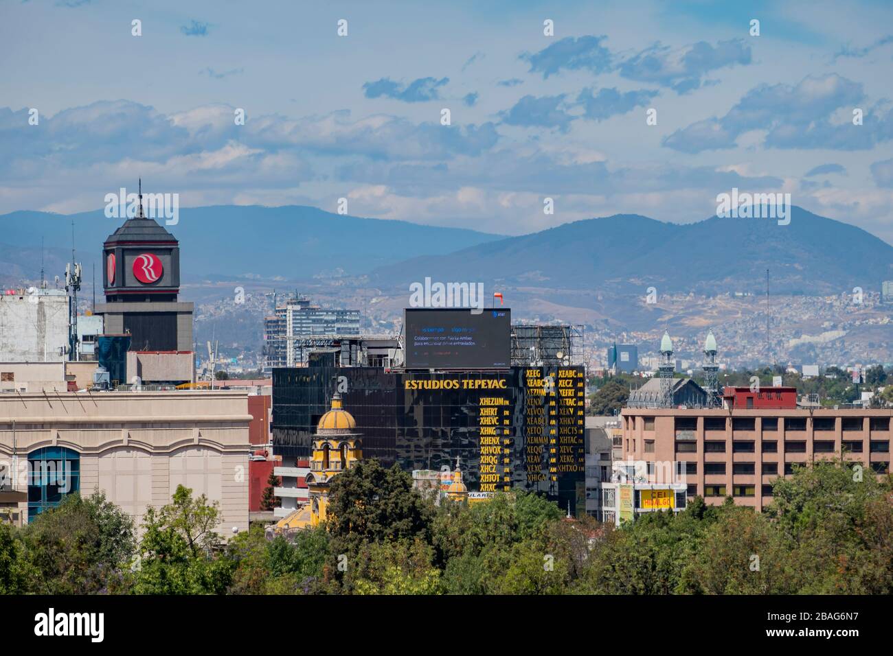 Torre latinoamericana daytime hi-res stock photography and images - Alamy