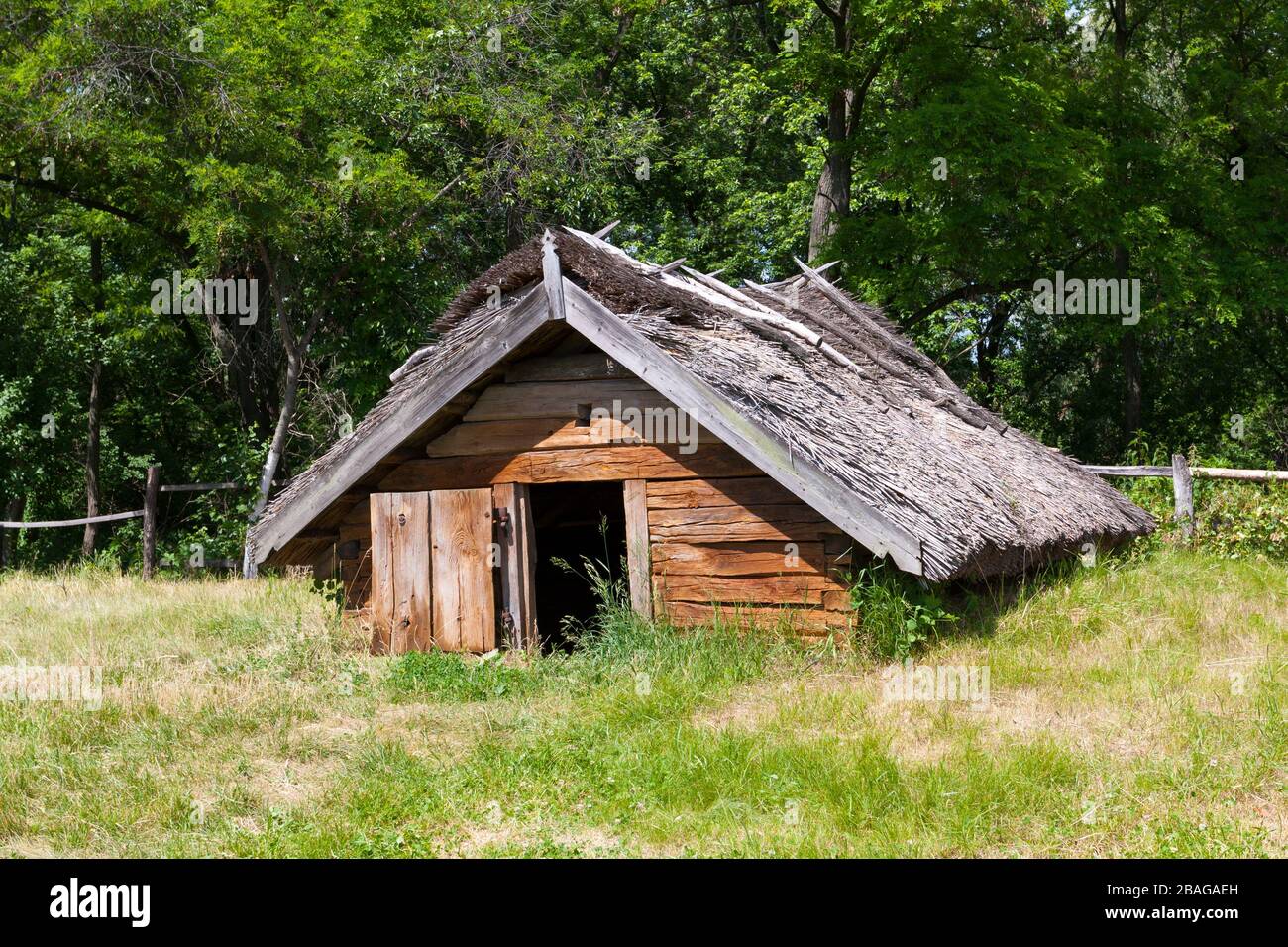 Blue hut shed garden old hi-res stock photography and images - Alamy