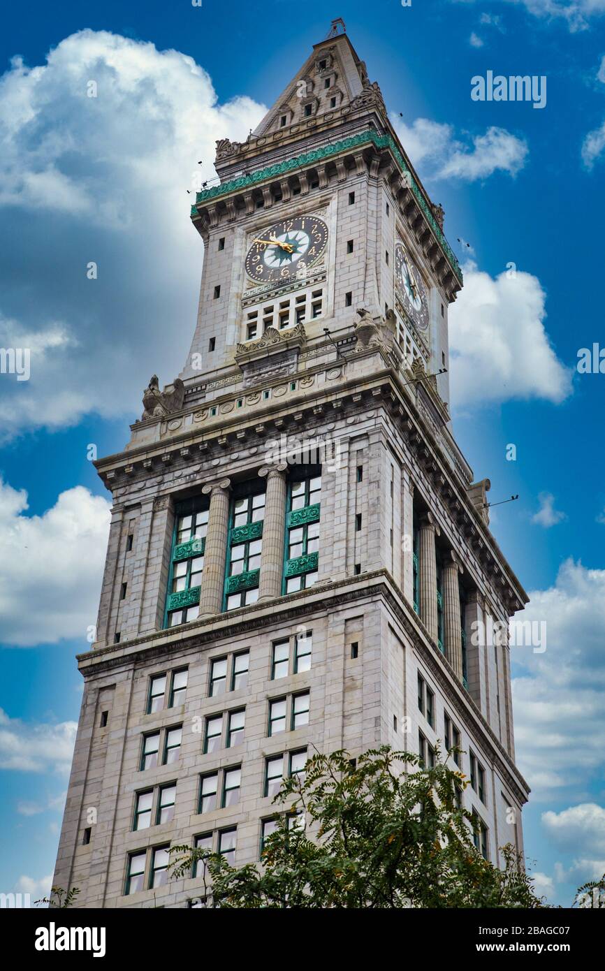 Clock building boston hi-res stock photography and images - Alamy