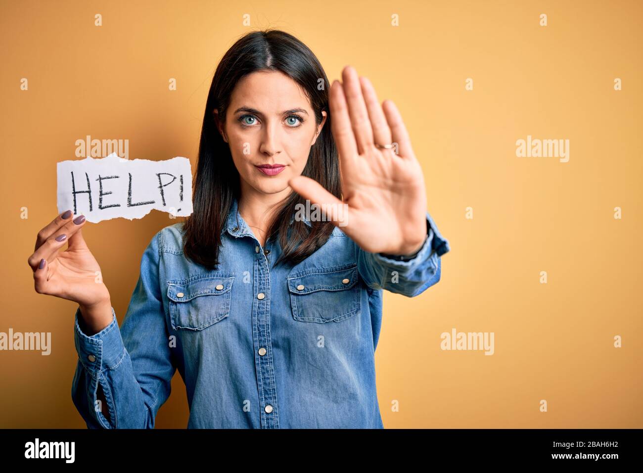 Refuse help hi-res stock photography and images - Alamy