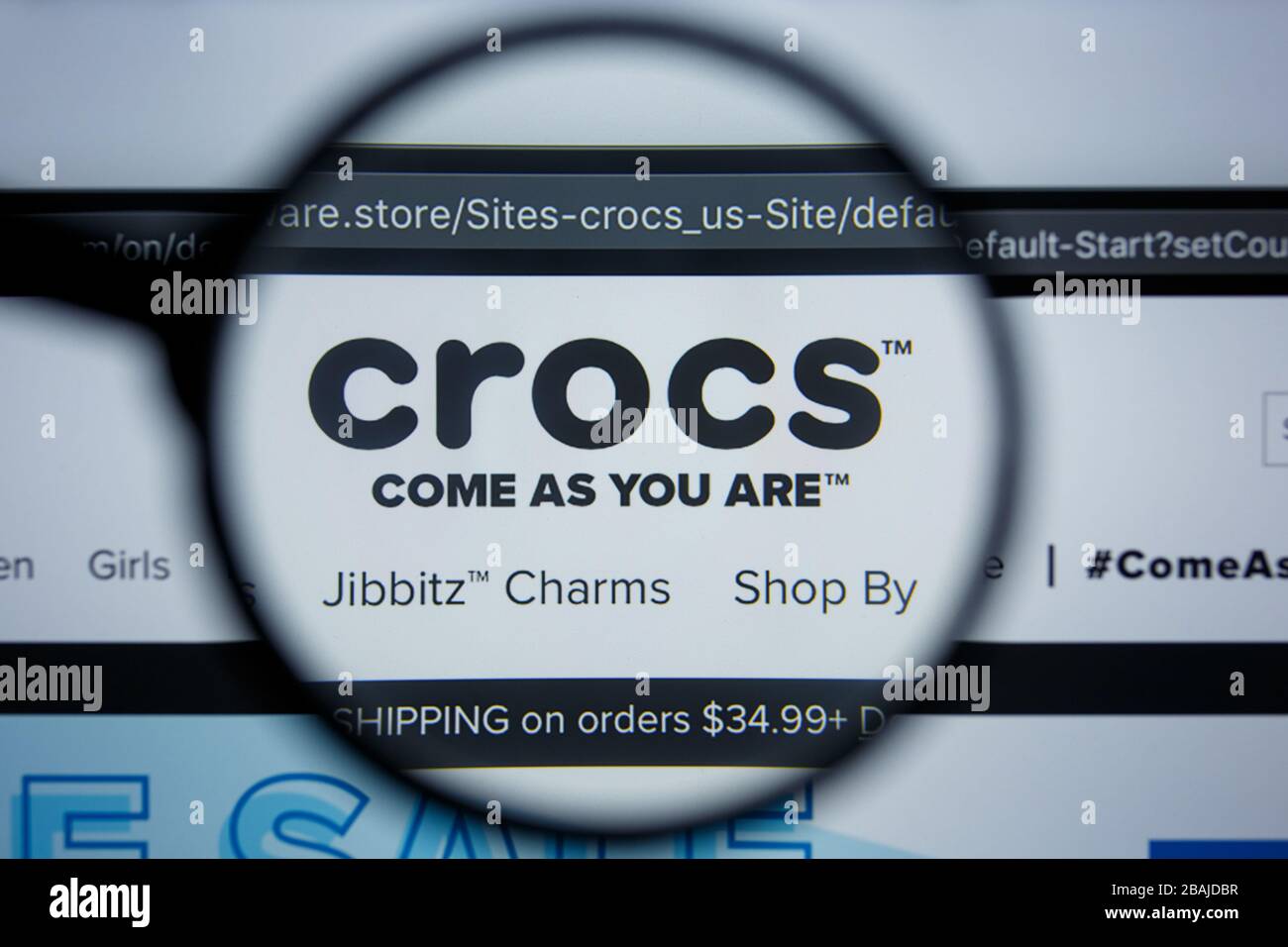 Los Angeles, California, USA - 17 Jule 2019: Illustrative Editorial of CROCS  website homepage. CROCS logo visible on display screen Stock Photo - Alamy