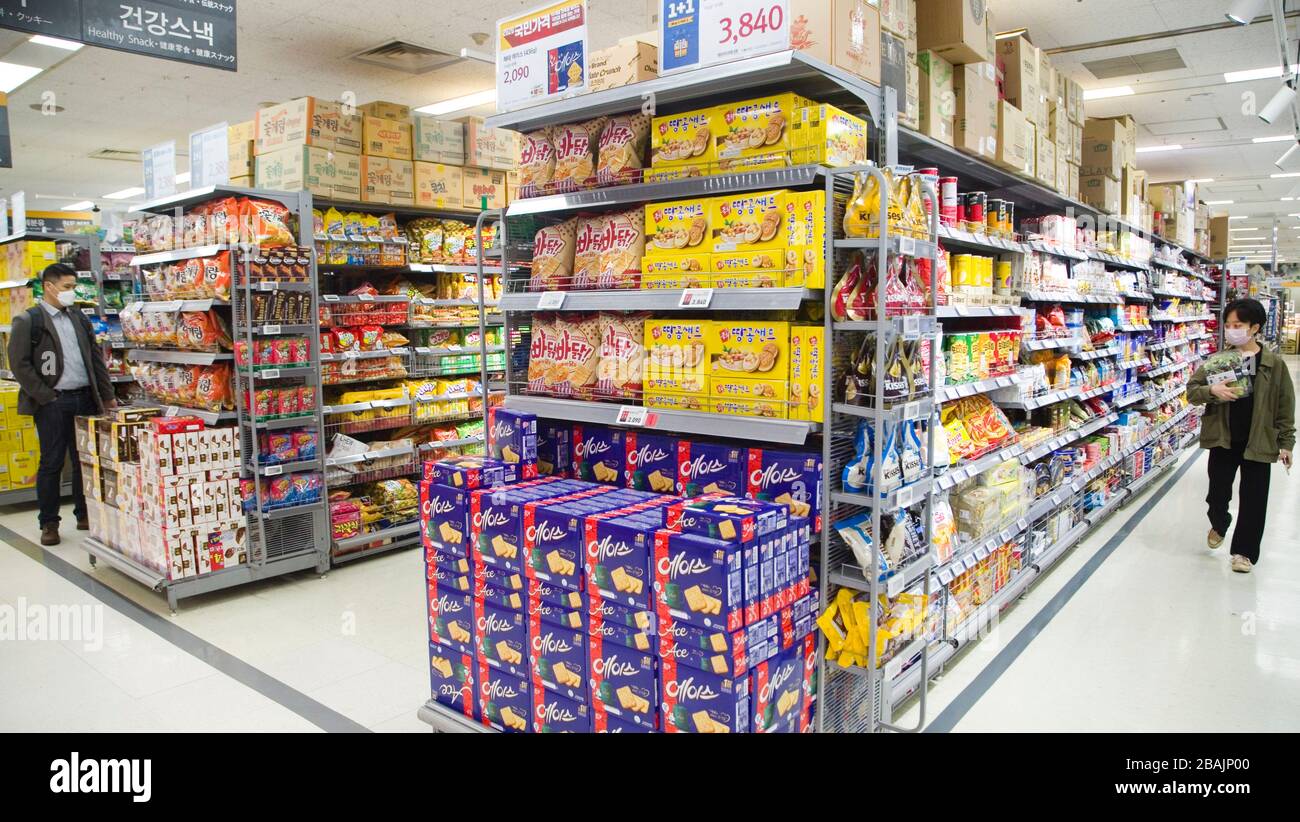 Seoul, South Korea. 27th March, 2020. A Seoul supermarket fully stocked