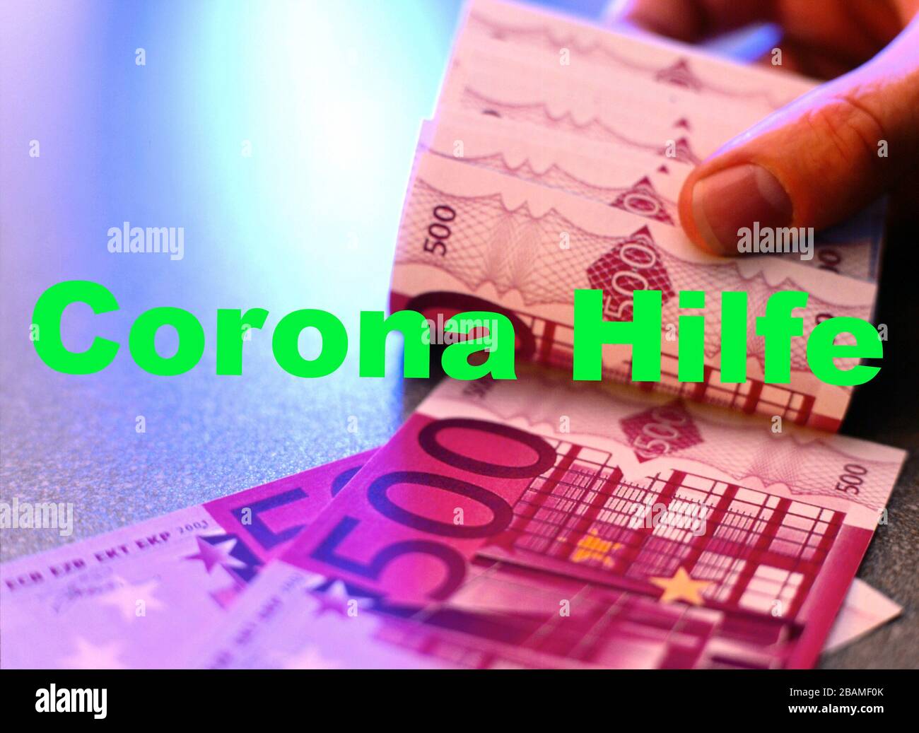 Symbol für Covid-19 oder Corona Hilfe vom Staat, Geldscheine und Schriftzug Coronahilfe Stock Photo
