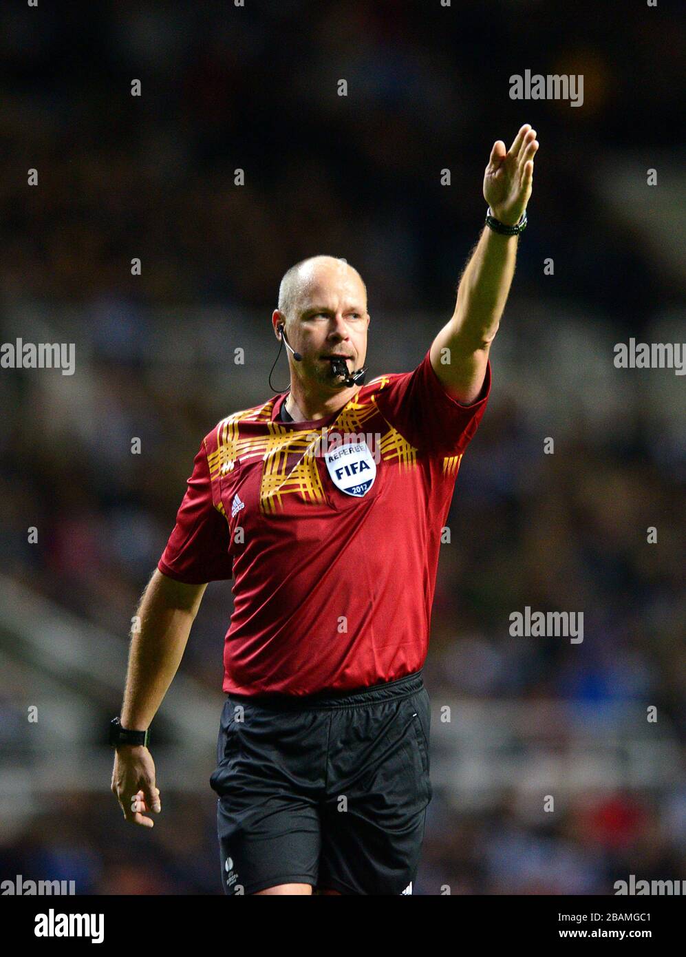 Martin Hansson, match referee Stock Photo Alamy