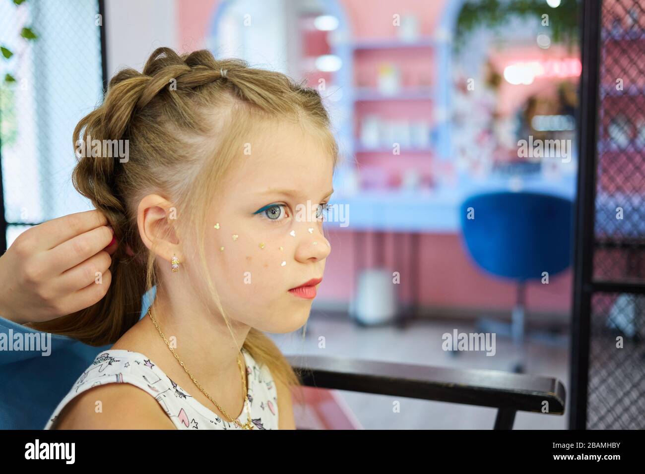 styling head for child