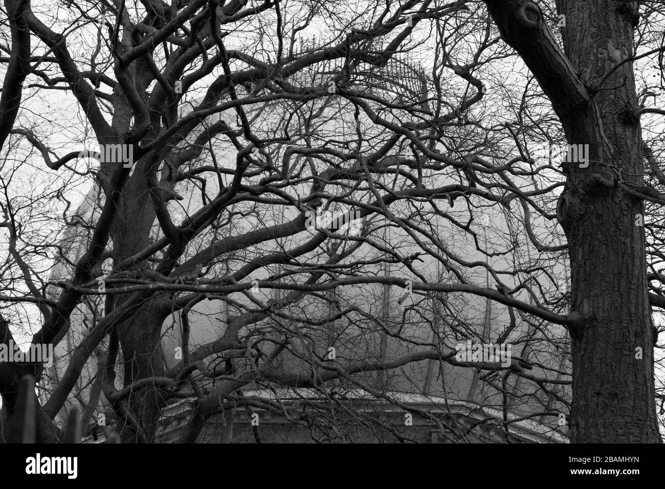 Royal greenwich london observatory Black and White Stock Photos ...