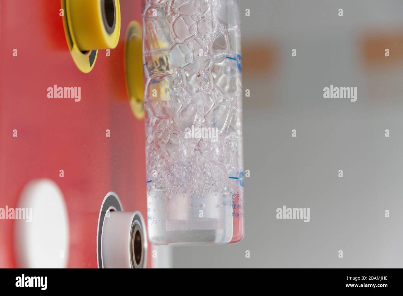 Medical oxygen flow meter with humidification bottle. Prolonged