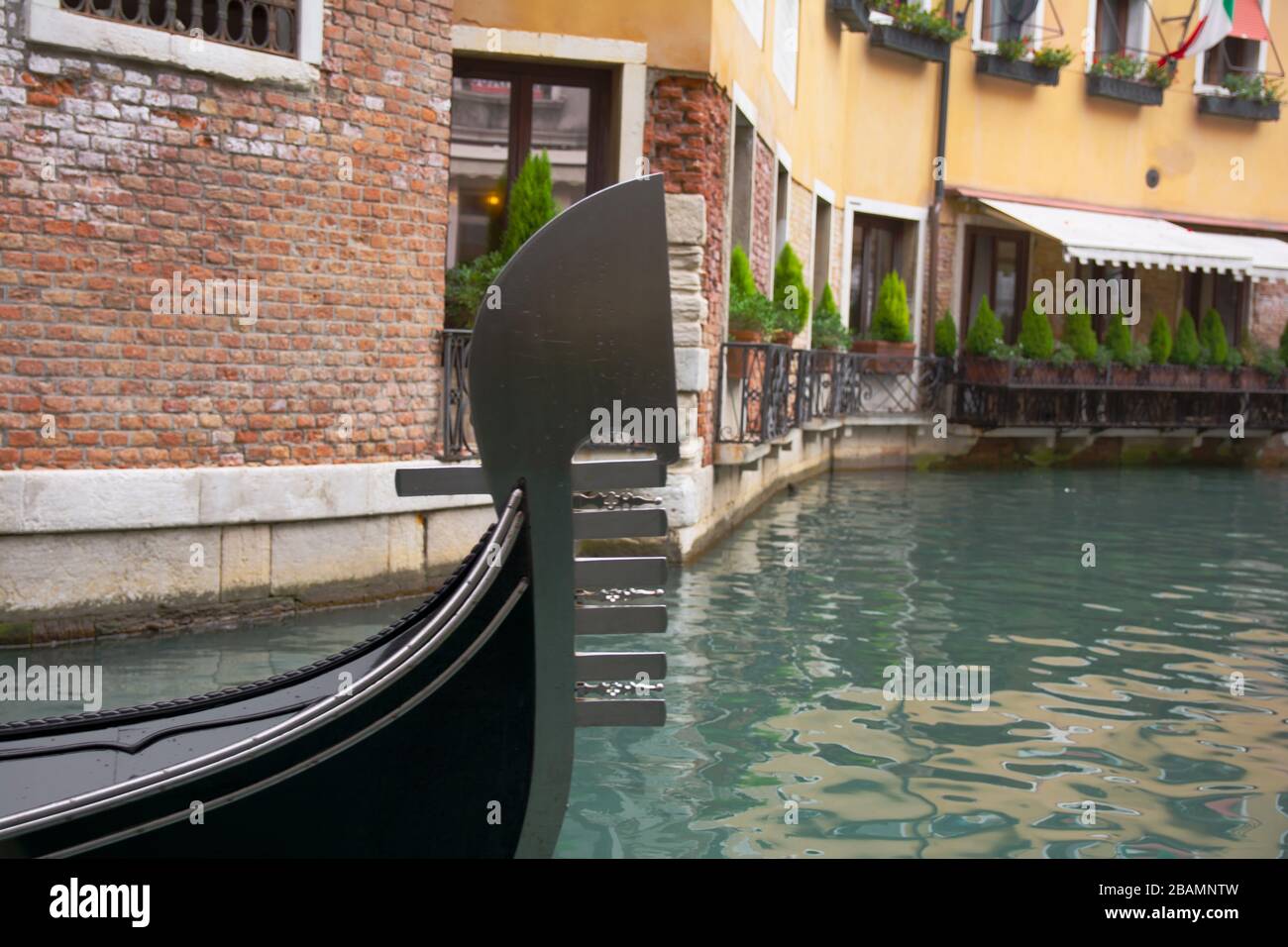 Gondola Sailing High Resolution Stock Photography and Images - Alamy