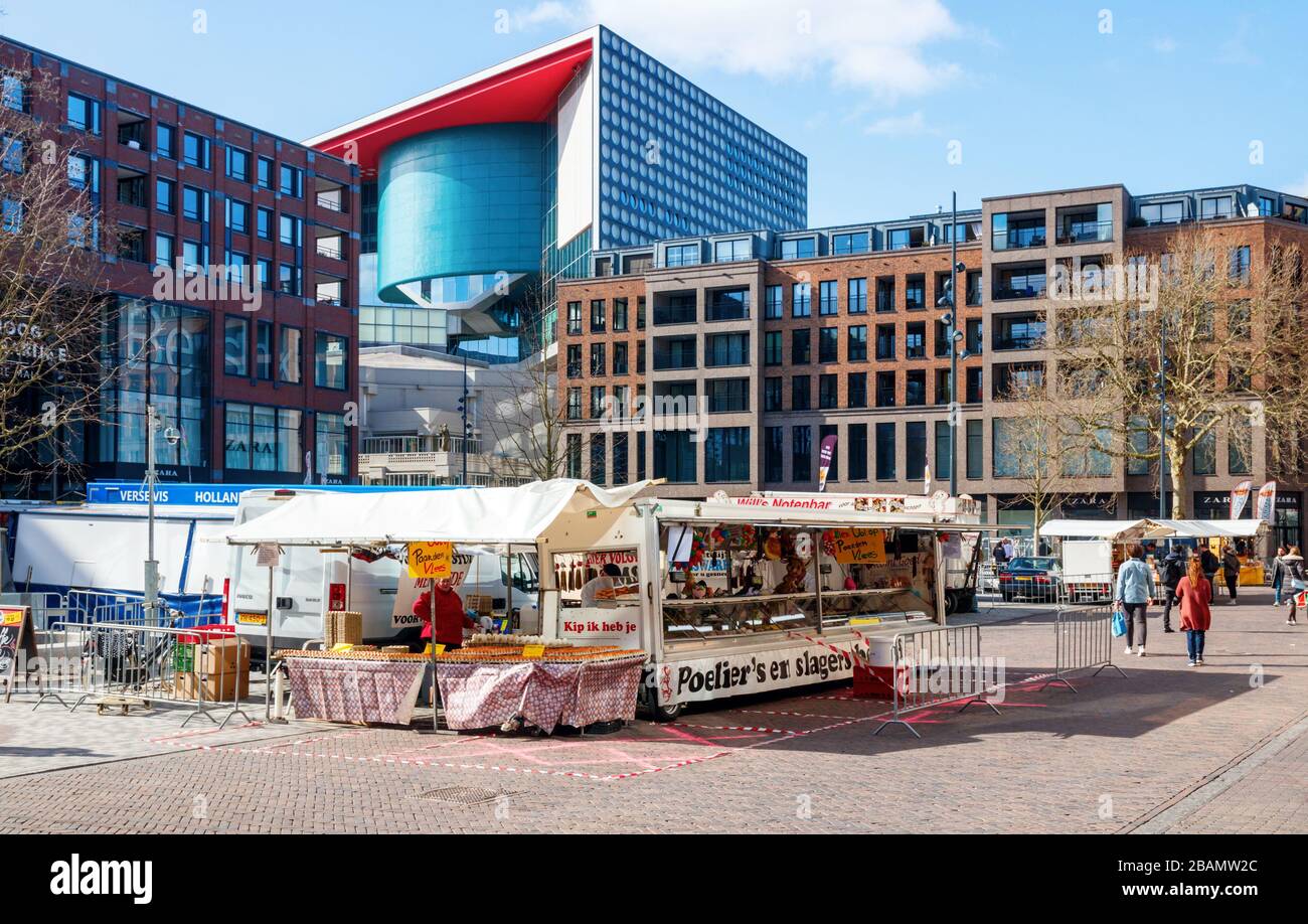 Market stalls at a quiet Vredenburg square. Due to the COVID-19 pandamic less people are visiting the market. Utrecht, The Netherlands. Stock Photo