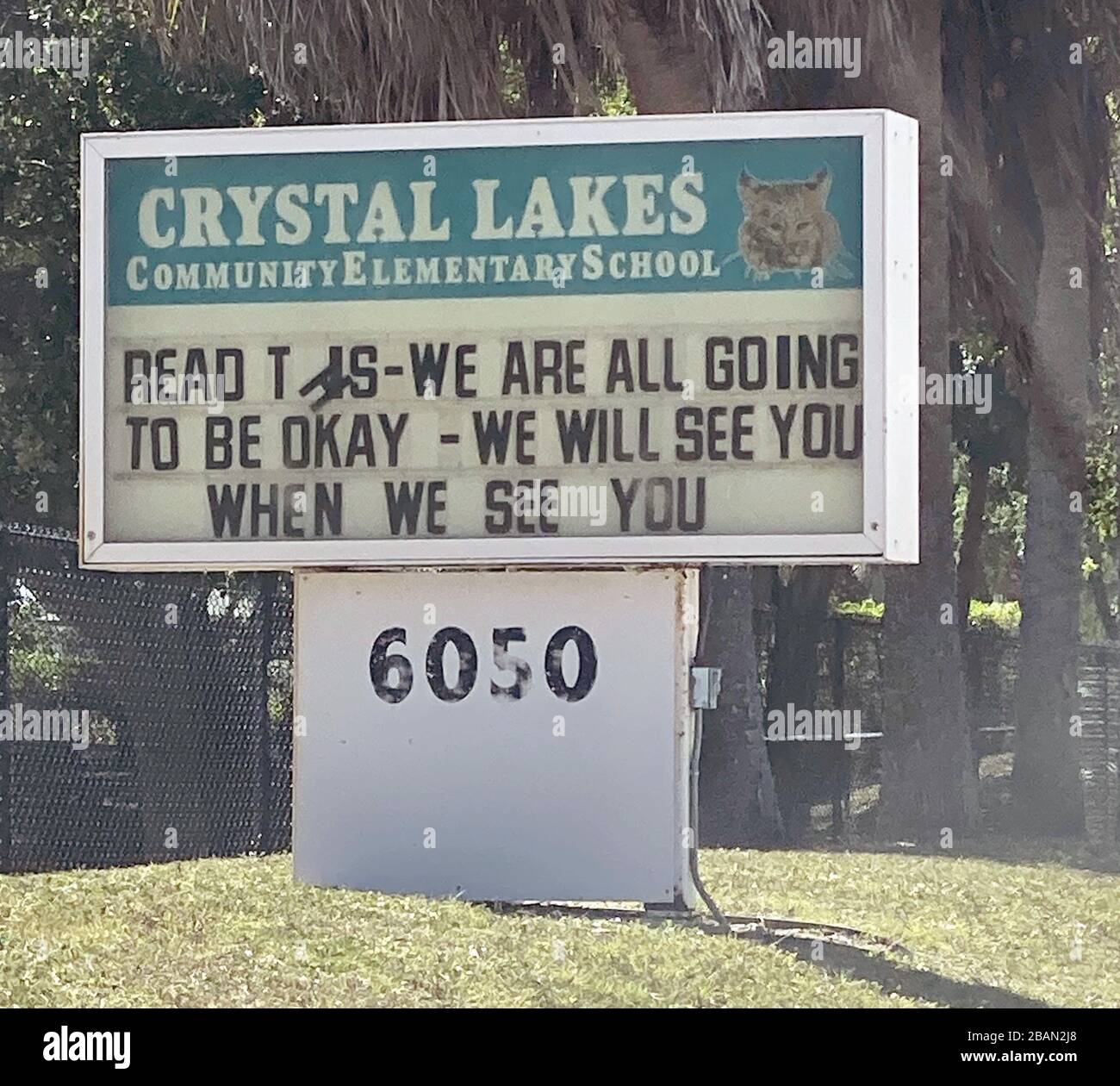 Florida, USA. 28th Mar, 2020. A message on the Crystal Lakes elementary school notice board Informs students that 'all will be okay' during the school closing due to the Coronavirus fears in Boynton Beach, Florida on Saturday, March 28, 2020. The Florida Surgeon General put out a public service alert that all residents 65  or have medical conditions should stay at home no matter what their age.Spending time with family at home and keeping a social distance from friends will help in the fight against the Coronavirus outbreak. Credit: UPI/Alamy Live News Stock Photo