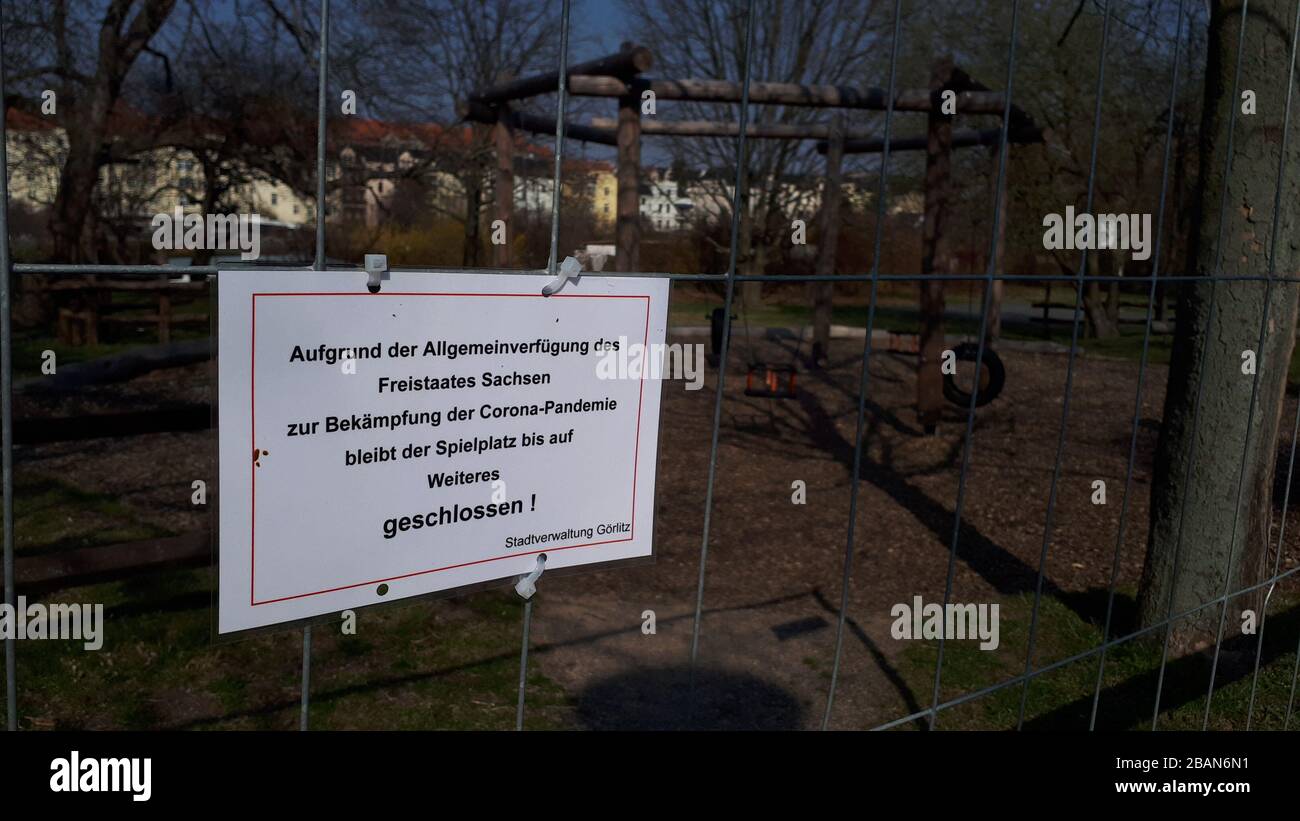 goerlitz germany - march 28, 2020: Zur Vermeidung von Ansteckung  mit dem  Coronavirus, ist das Betreten der Spielplätze bis auf weiteres verboten. An Stock Photo