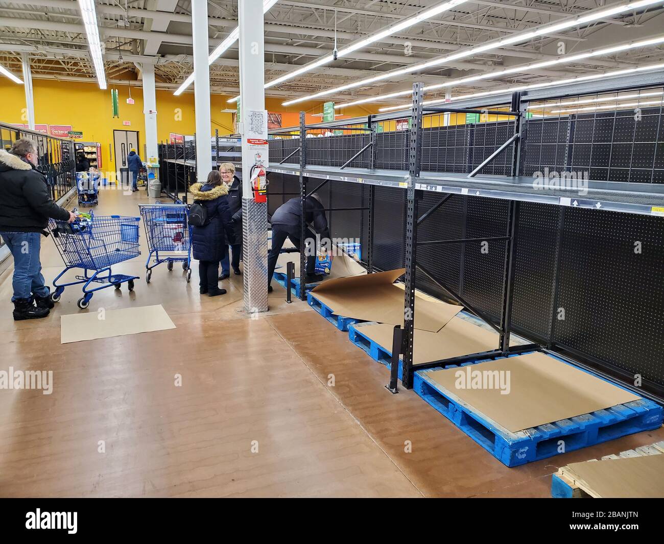 Walmart china hi-res stock photography and images - Alamy