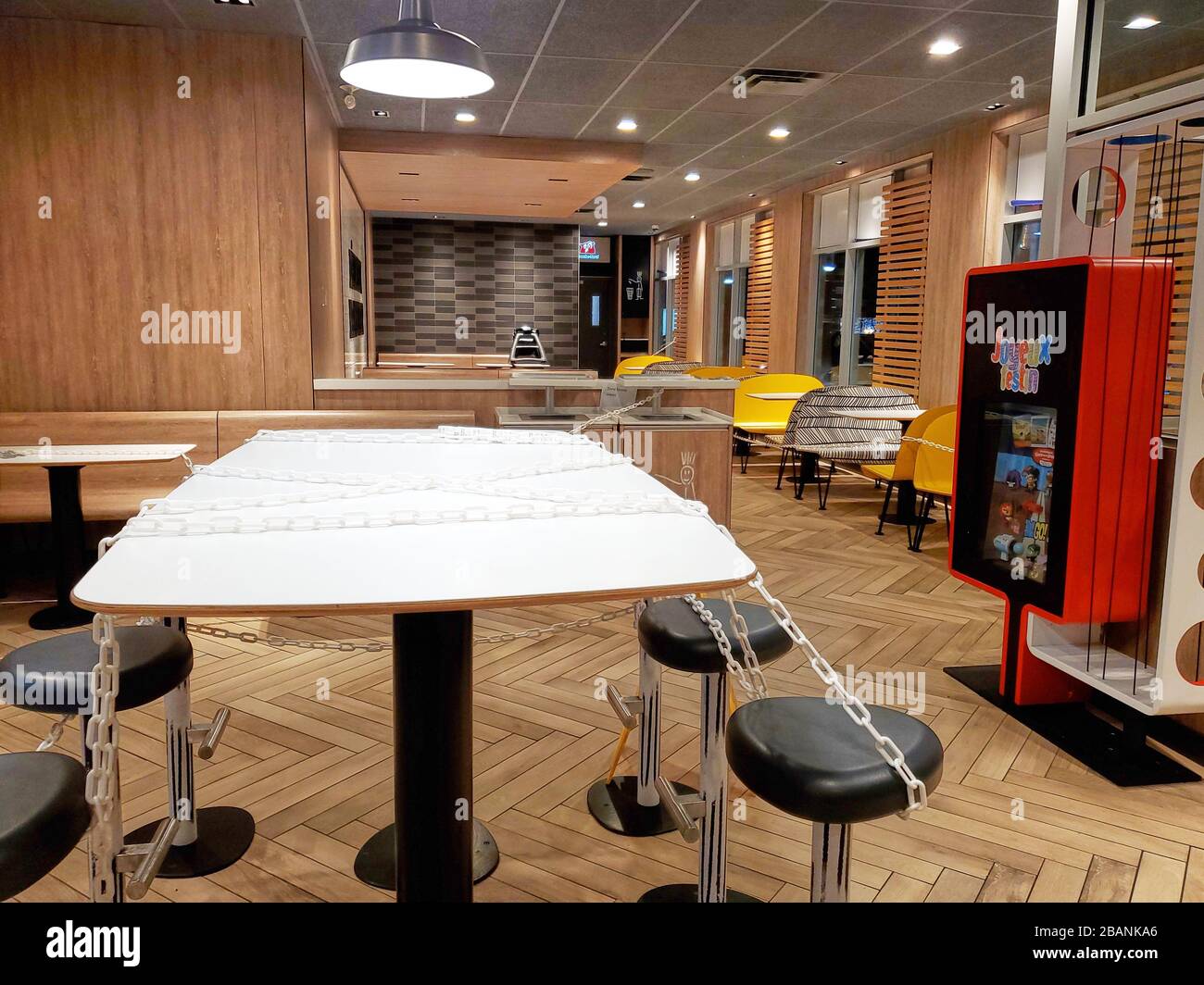 Montreal, Canada - March 22, 2020: Chained seats and tables in McDonalds  due to coronavirus. Many restaurants and fast food places put chain on  tables Stock Photo - Alamy