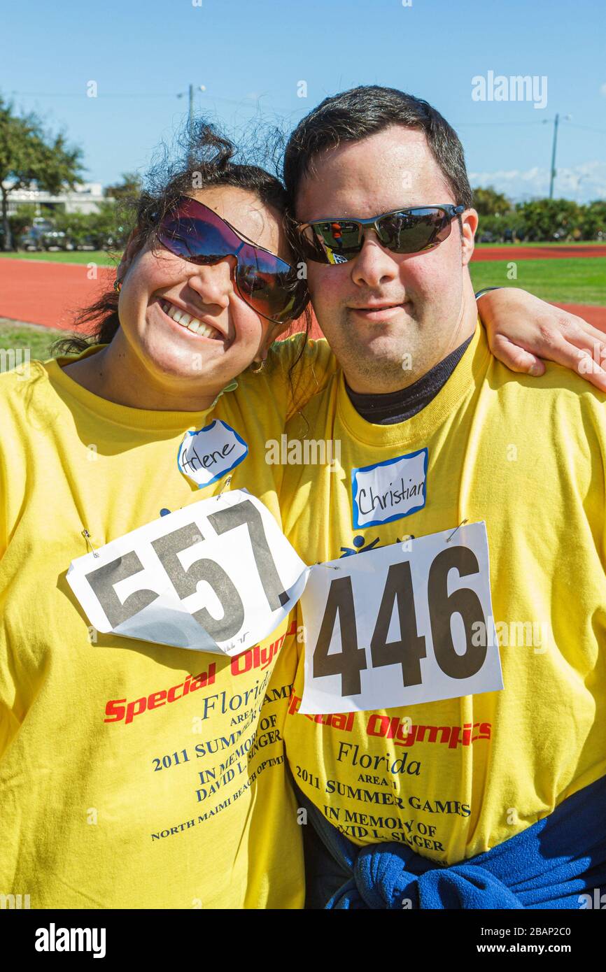 Track and field women hires stock photography and images Alamy