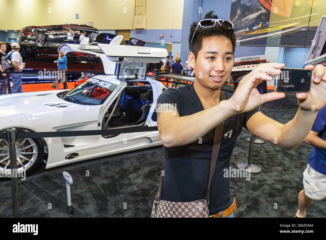 Miami Beach Florida,Miami Beach Convention Center,Miami International Boat Show,exhibitor,vendor