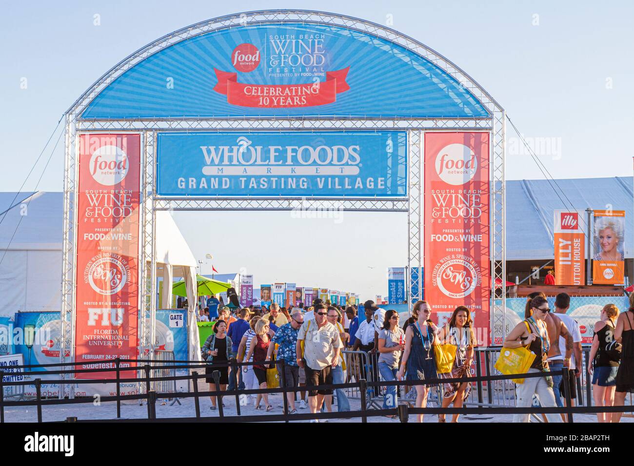 South Beach Wine & Food Festival High Resolution Stock Photography and Images Alamy