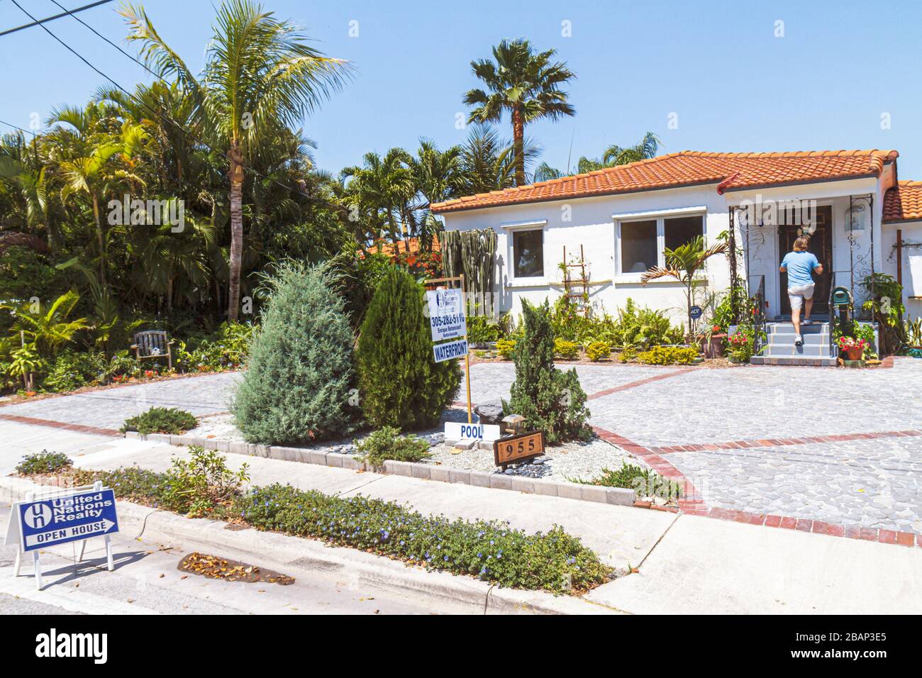 Miami Beach Florida,Normandy Shores,open house,display case sale,waterfront,FL110331119 Stock Photo