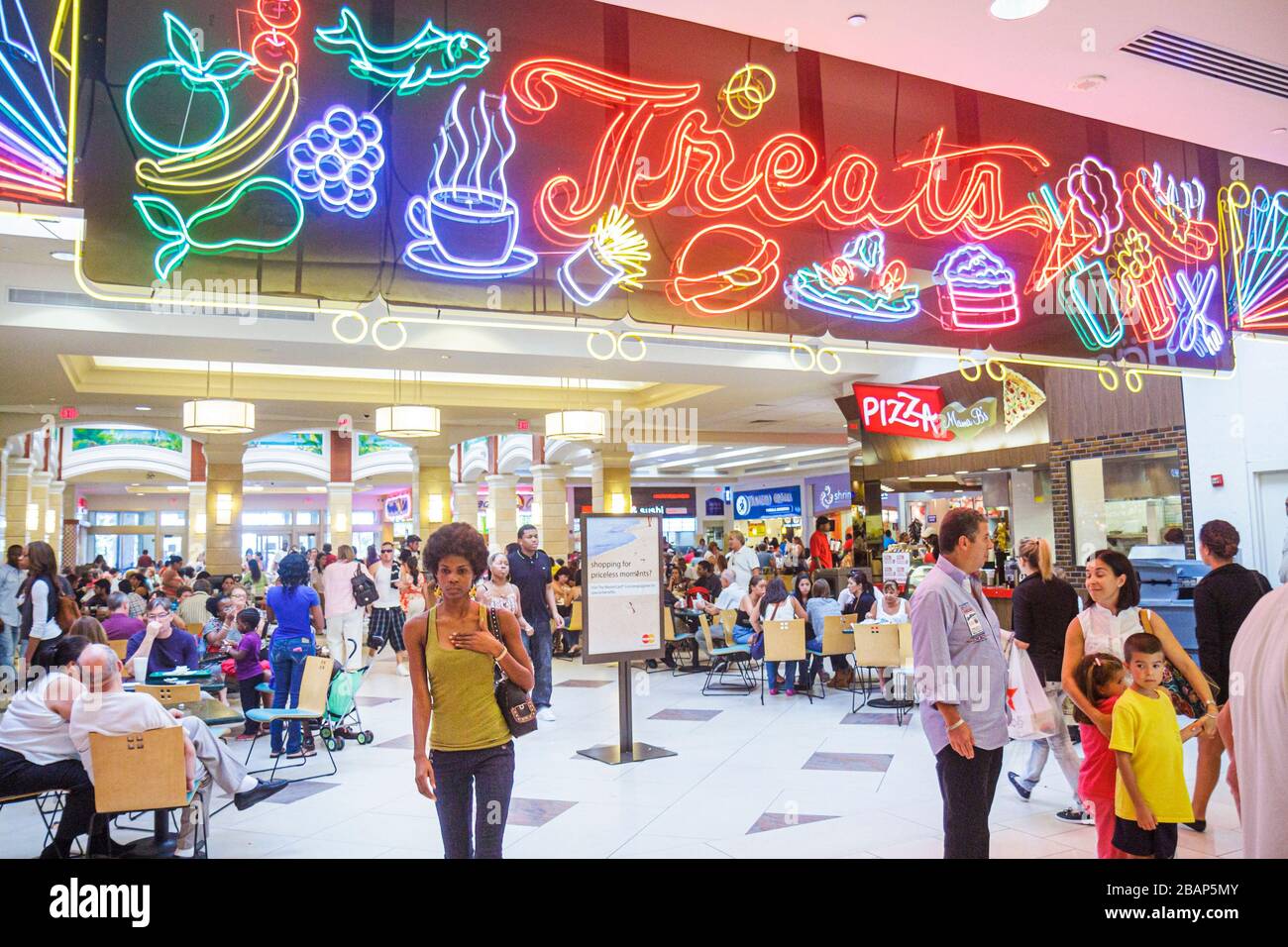 Miami Florida,Aventura Mall stores shoppers shopping fountain enclosed  complex inside interior Stock Photo - Alamy