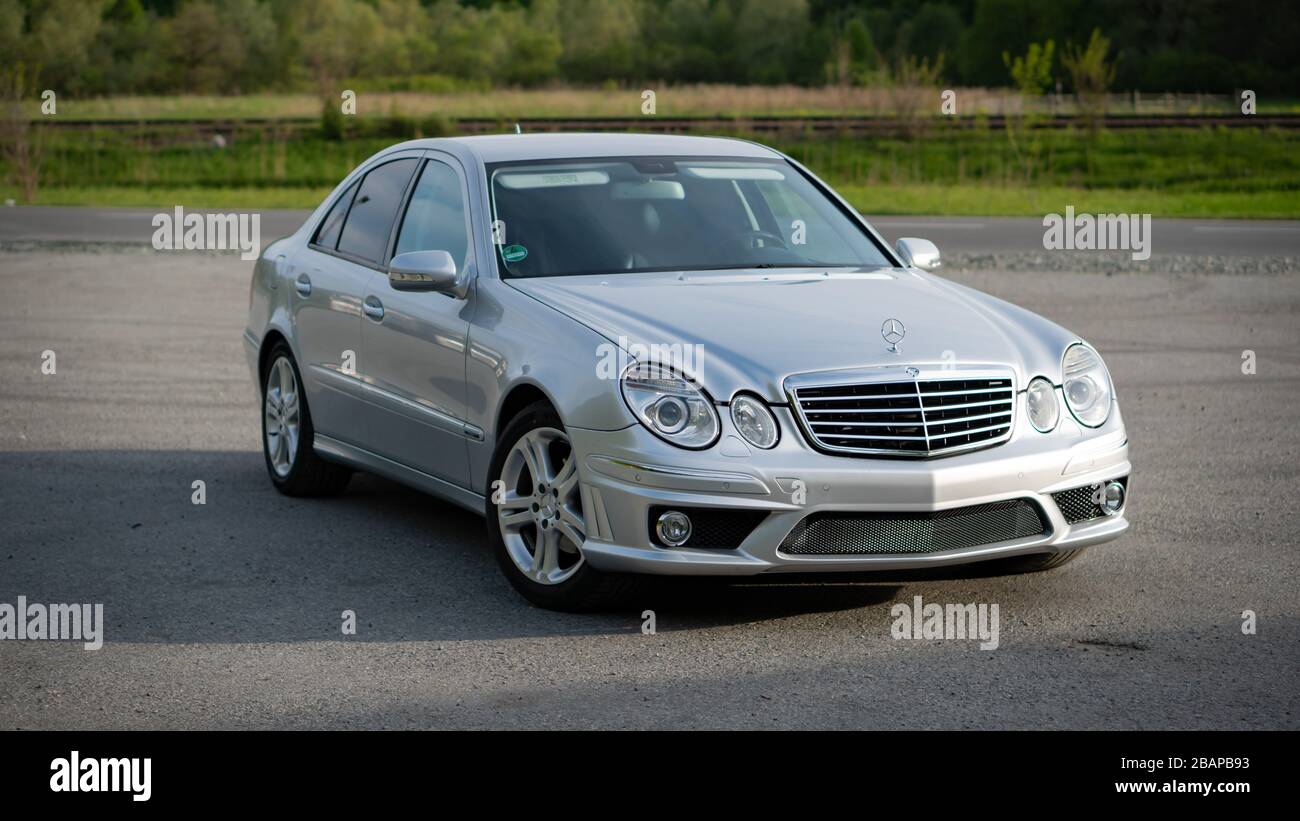 W211 hi-res stock photography and images - Alamy