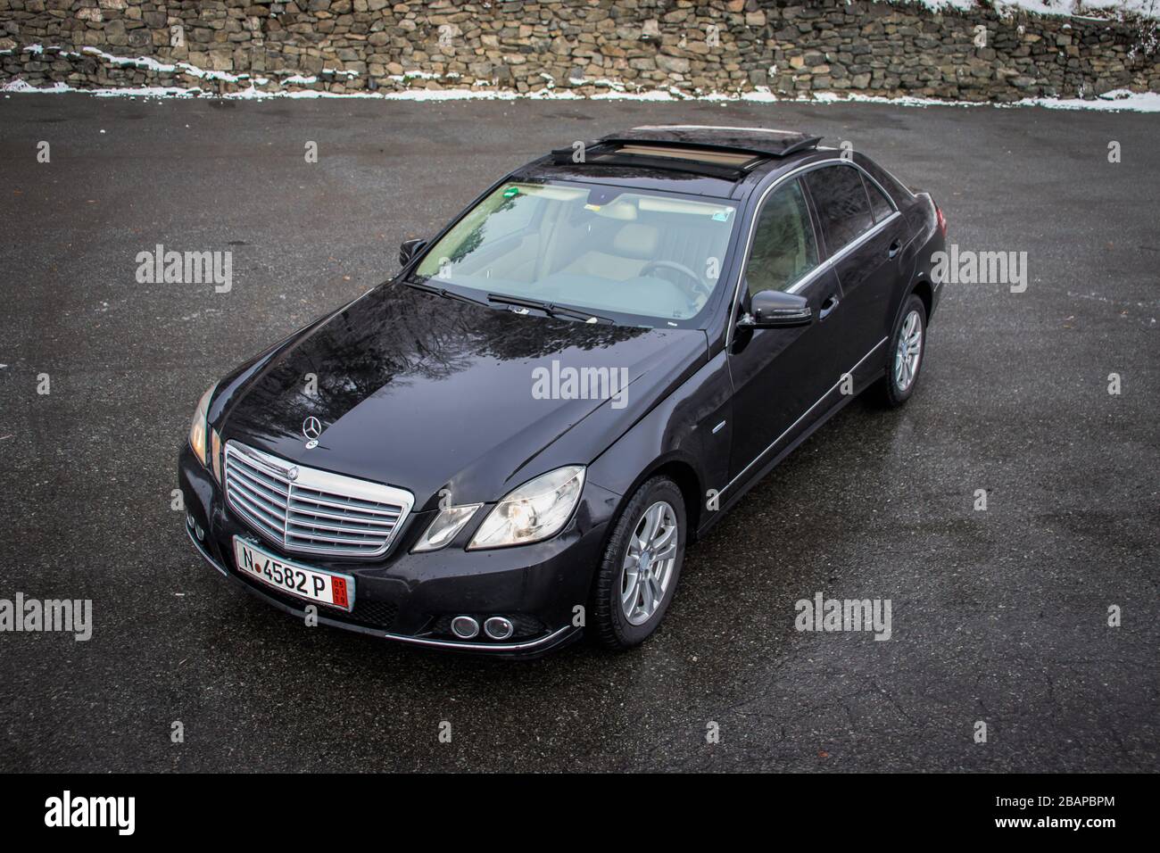 Page 2 Mercedes Benz Hybrid High Resolution Stock Photography And Images Alamy