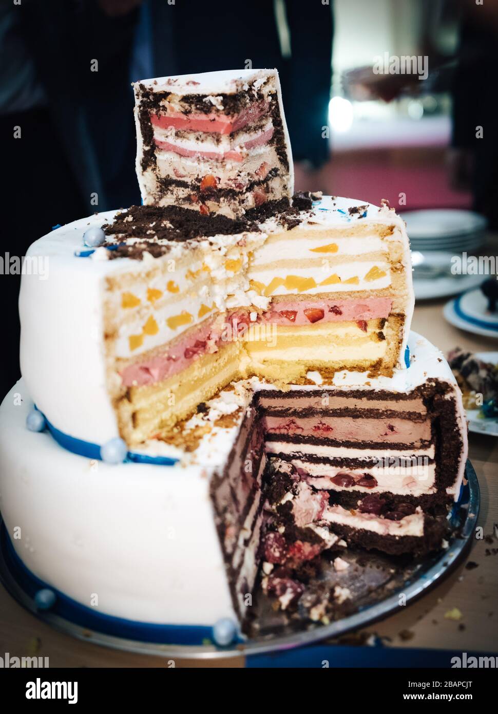 Big Red White Wedding Cake High Resolution Stock Photography And Images Alamy