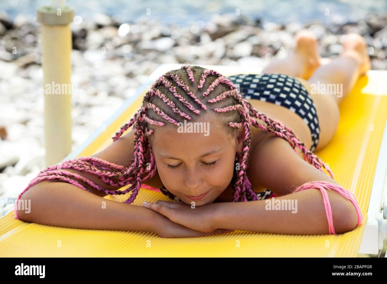 Vlucht hoe Luxe Preteen bikini girl hi-res stock photography and images - Alamy