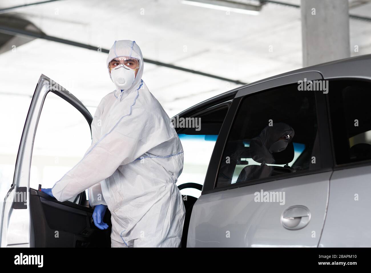 Biohazard hazmat suit chemical hi-res stock photography and images - Alamy