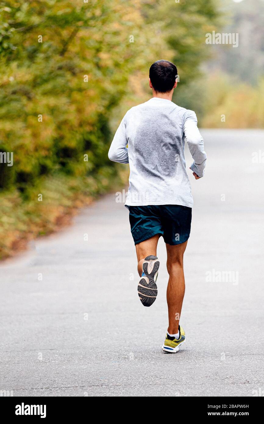 Sweaty men running hi-res stock photography and images - Alamy