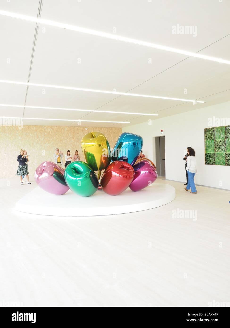 torre-della-fondazione-prada-prada-tower-atlas-collezione-prada