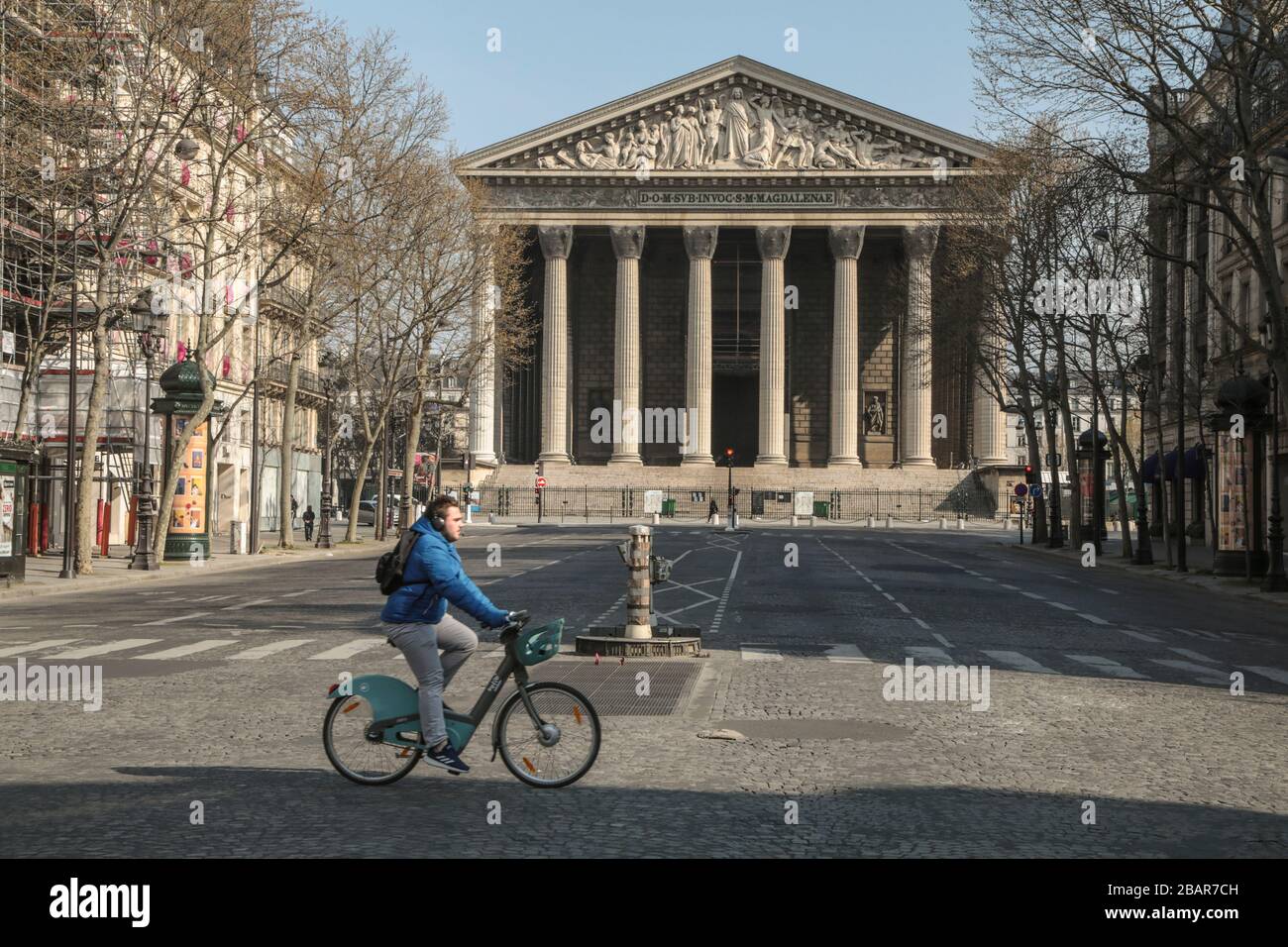 PARISIAN LOCKDOWN 10TH DAY Stock Photo