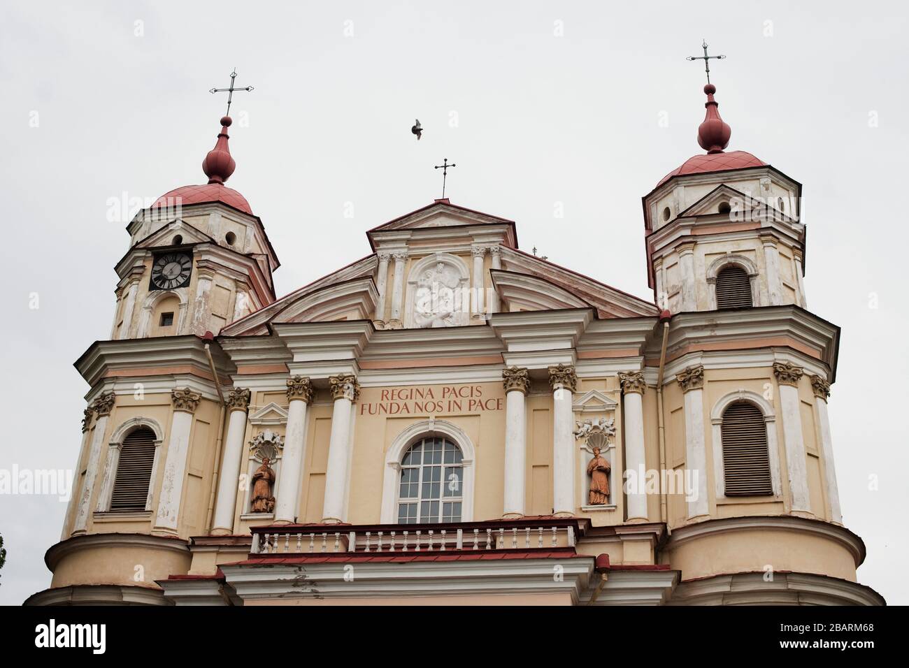 Iglesia de san pedro y san pedro hi-res stock photography and images ...