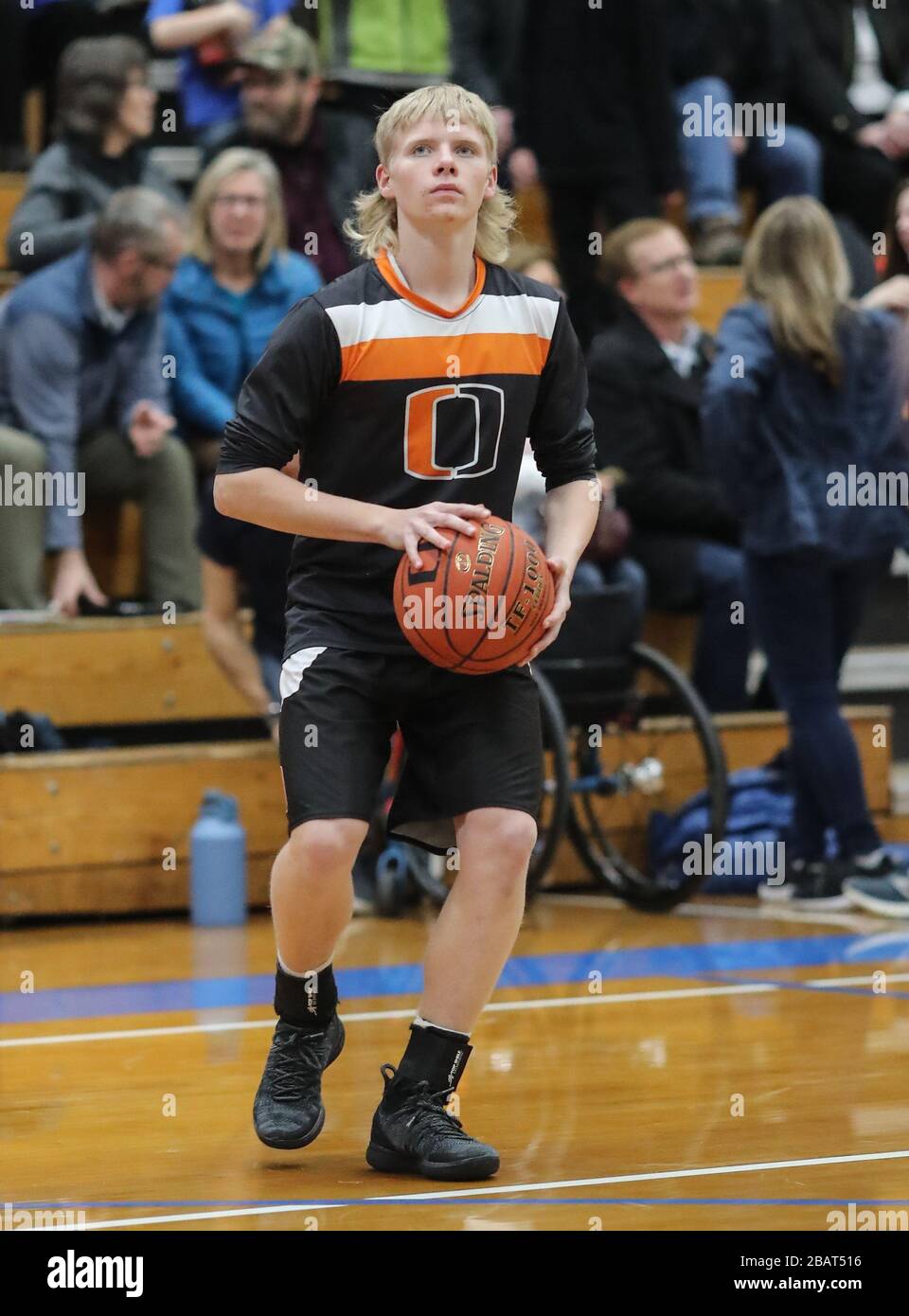 Basketball action with Odessa vs Valley Christian HIgh School in