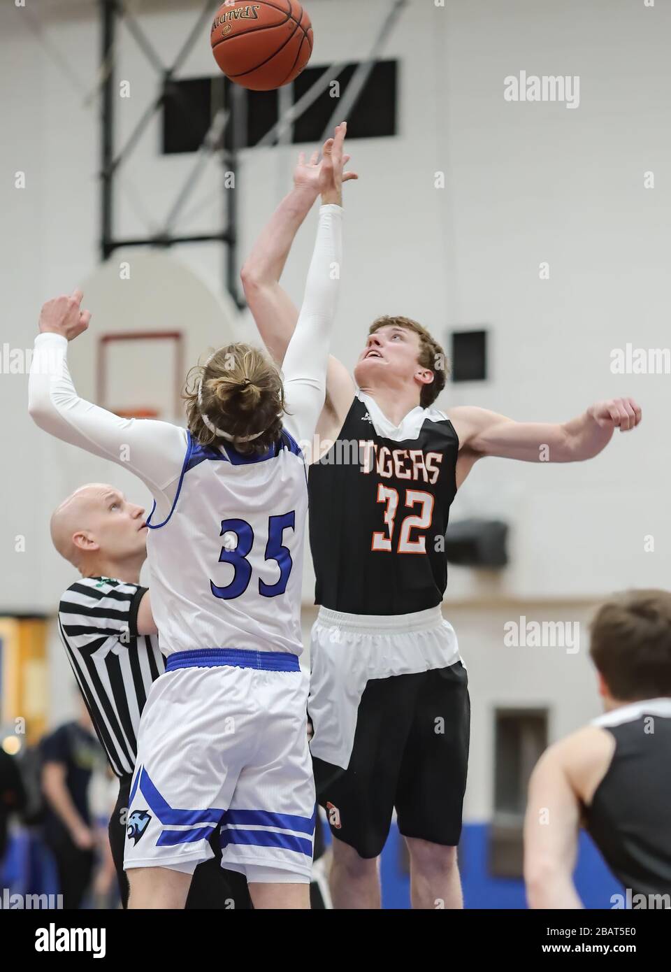Basketball action with Odessa vs Valley Christian HIgh School in