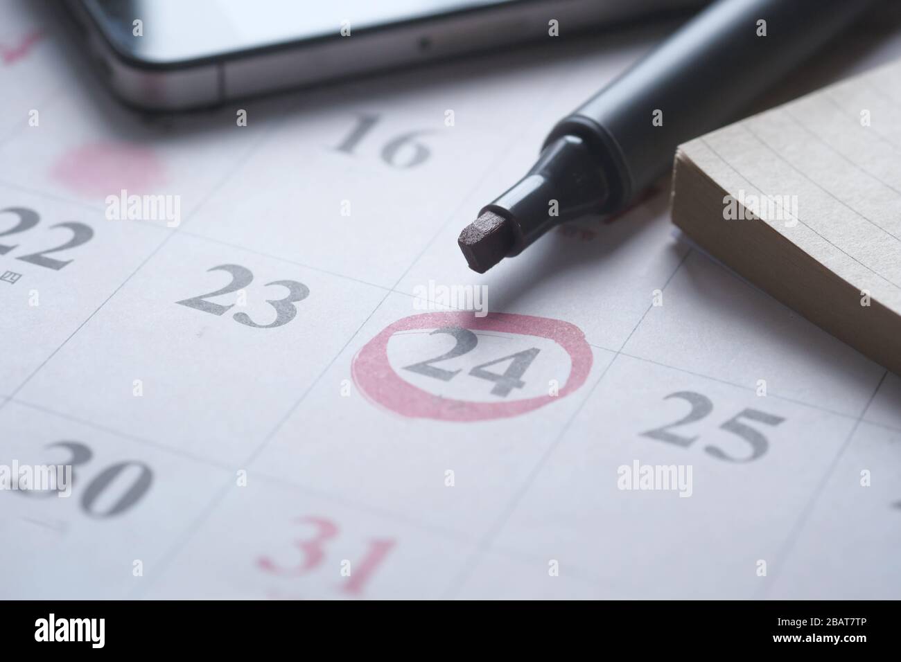 deadline concept with circle on calendar date Stock Photo Alamy