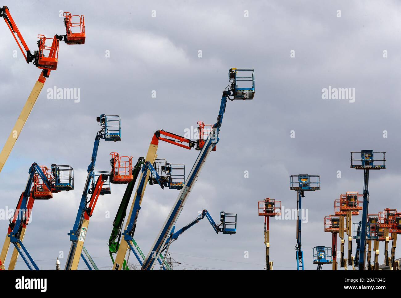 Crane hire hires stock photography and images Alamy