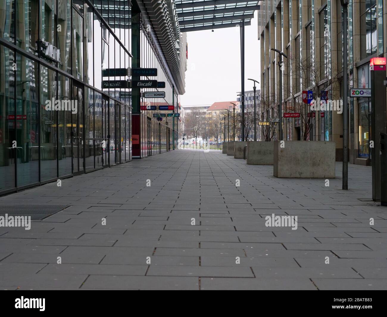 Dresden Centrum Galerie Prager Straße Einkaufszentrum Stock Photo