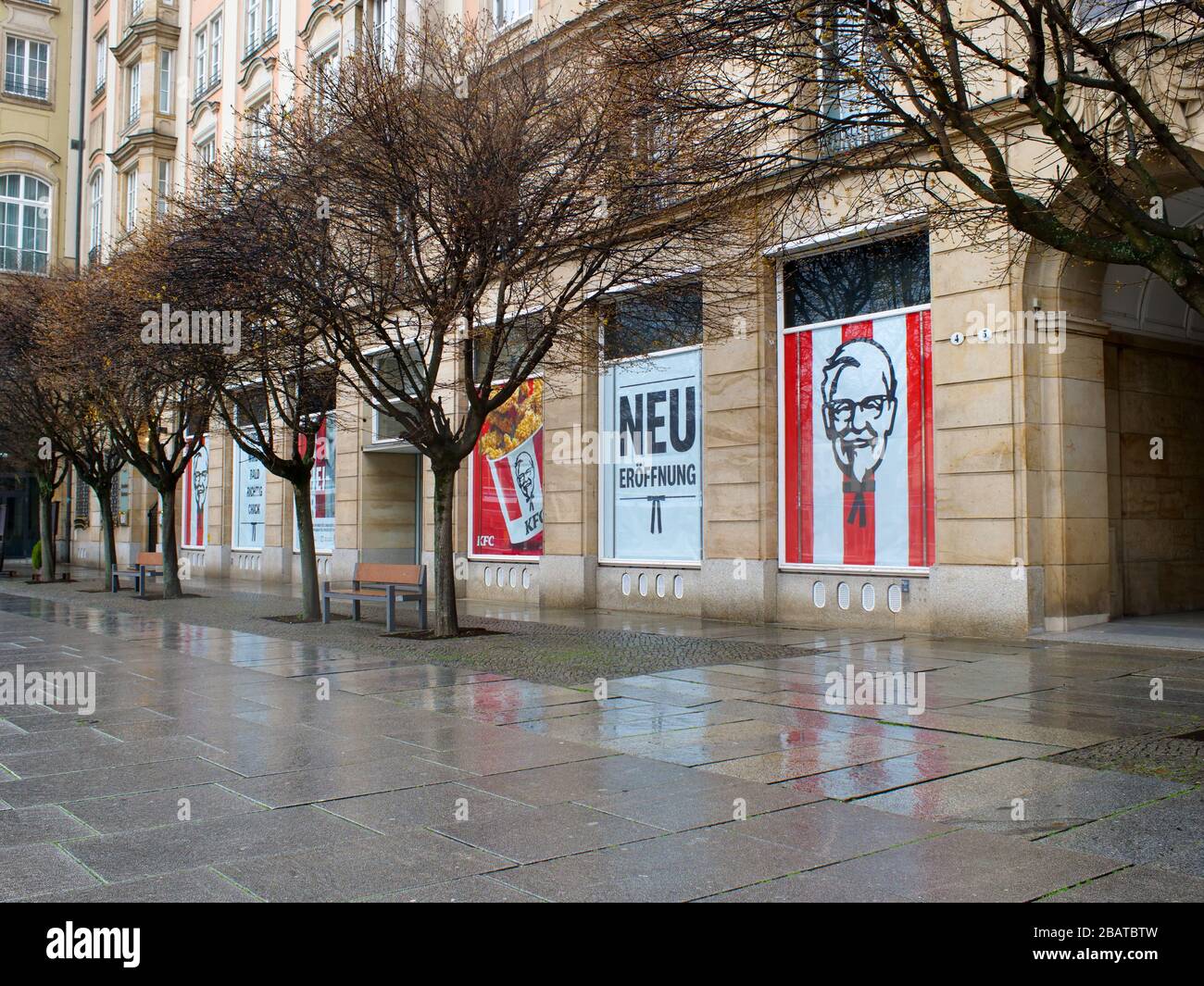 Eröffnung des KFC Restaurants in Dresden am Altmarkt Stock Photo