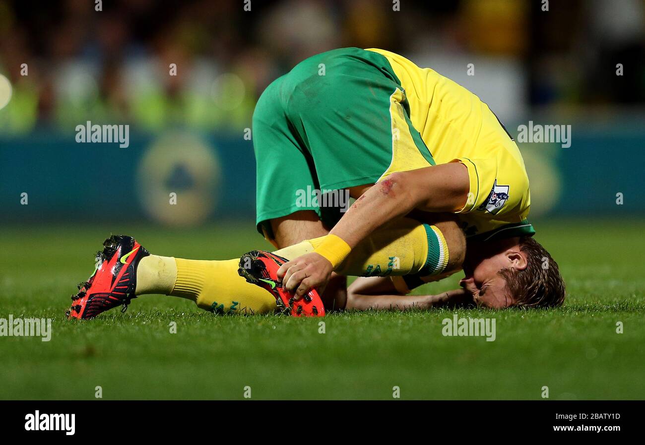 Norwich City's Harry Kane lies injured before being taken off in a stretcher Stock Photo