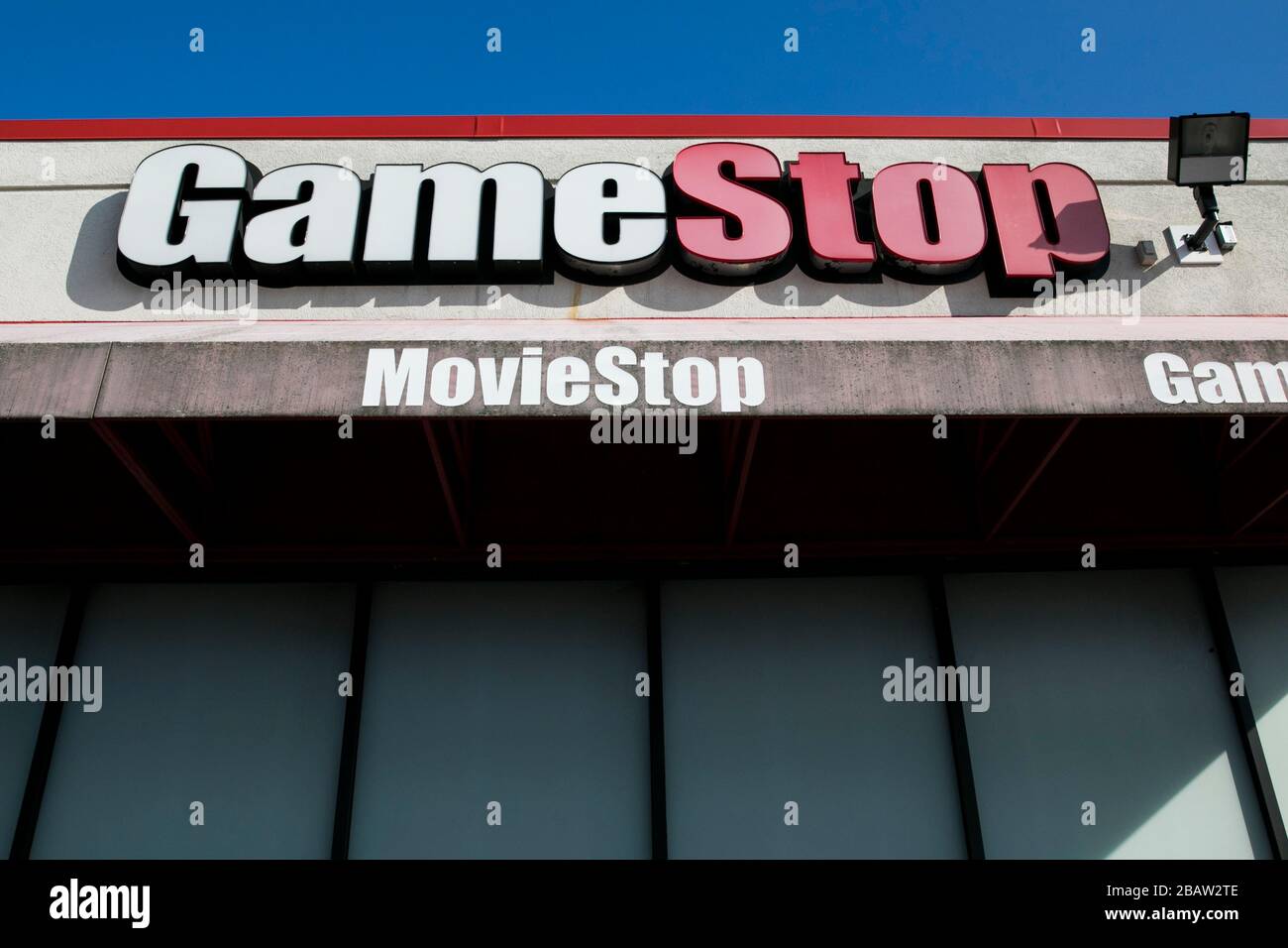 Gamestop sales old competitors