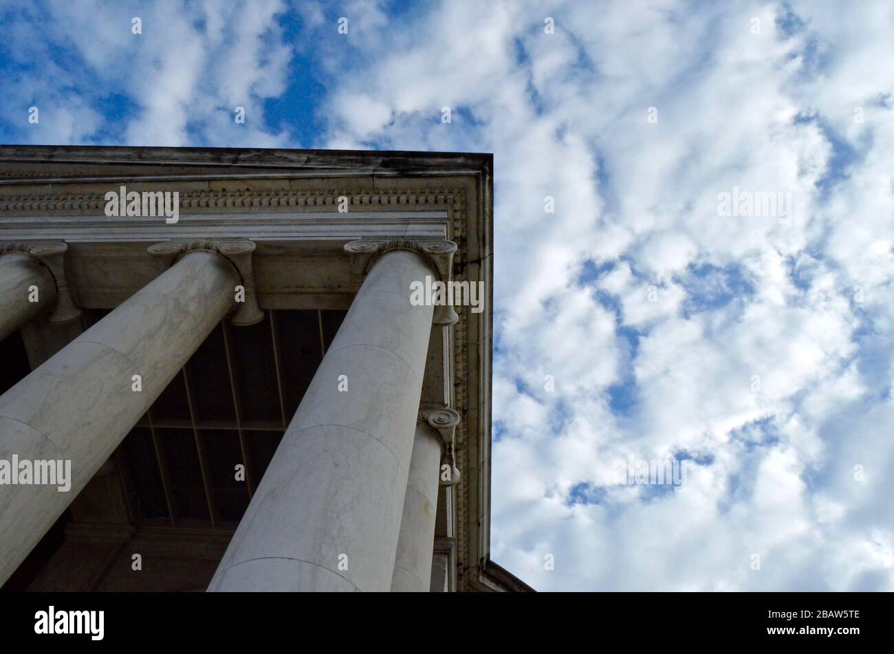 Historic sites pillars hi-res stock photography and images - Alamy