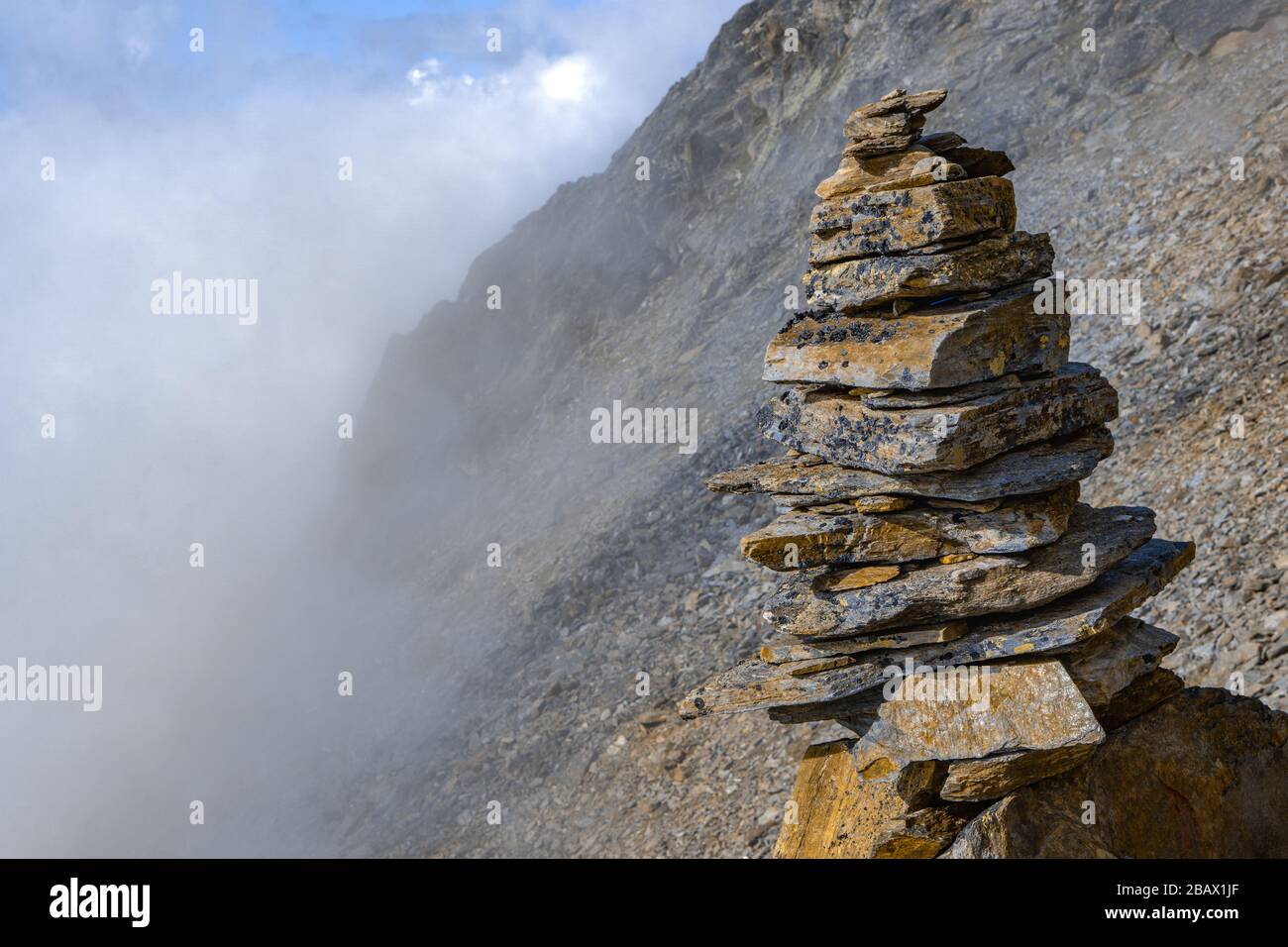 steinturm in den schweizer alpen Stock Photo