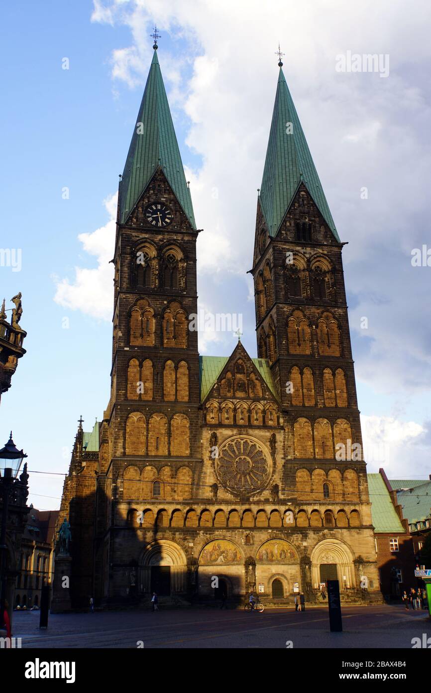 Sankt Petri-Dom, Bremen, Deutschland Stock Photo - Alamy